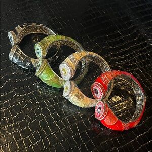 LUXE Custom Boutique Silver-Tone Clover Station Bracelet 💎